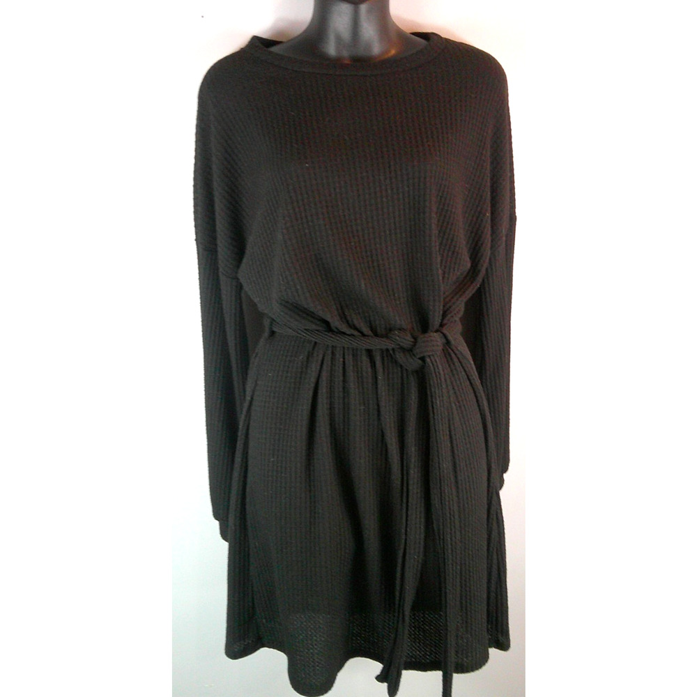 The Zig Zag Stripe Women's Black XL Long Sleeve Waffle Knit Dress with Belt